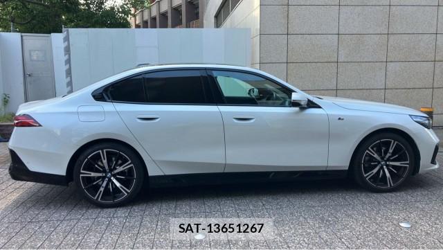 Bmw 5 SERIES 2023-11 8280577-3