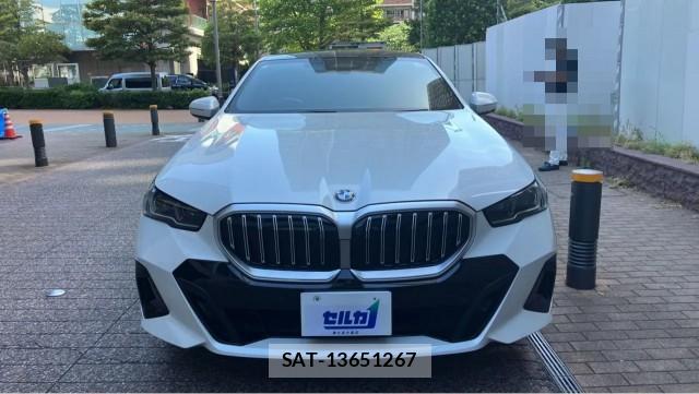 Bmw 5 SERIES 2023-11 8280577-9