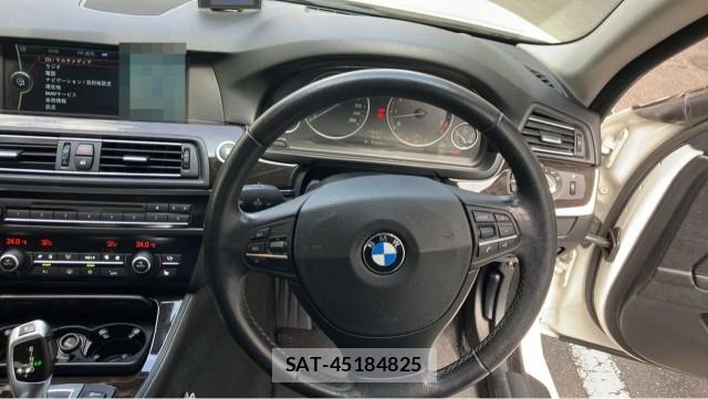 Bmw 5 SERIES 2011-02 8281019-16