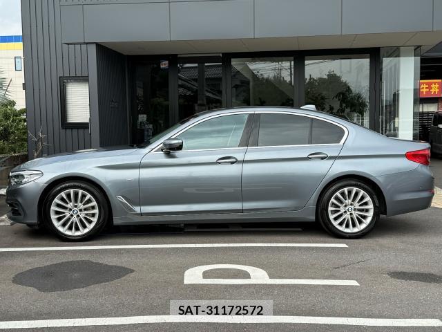 Bmw 5 SERIES 2018-03 8282540-10