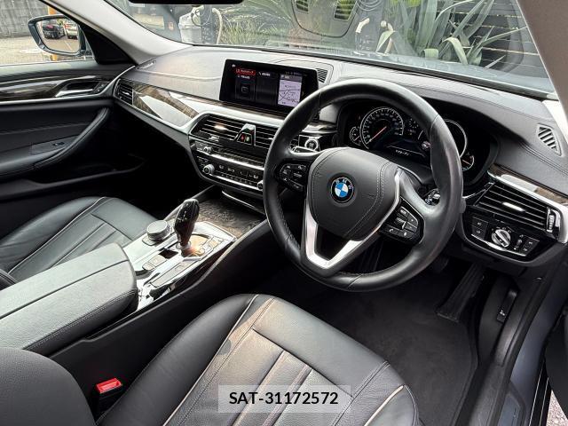 Bmw 5 SERIES 2018-03 8282540-14
