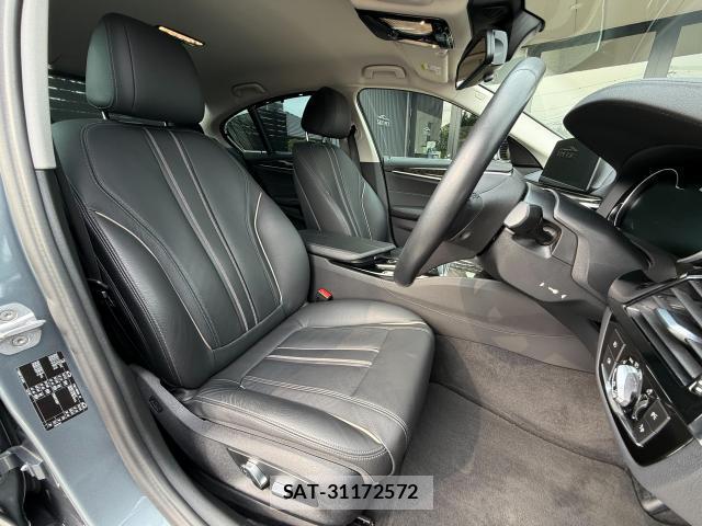Bmw 5 SERIES 2018-03 8282540-6