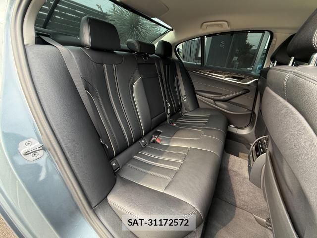 Bmw 5 SERIES 2018-03 8282540-7