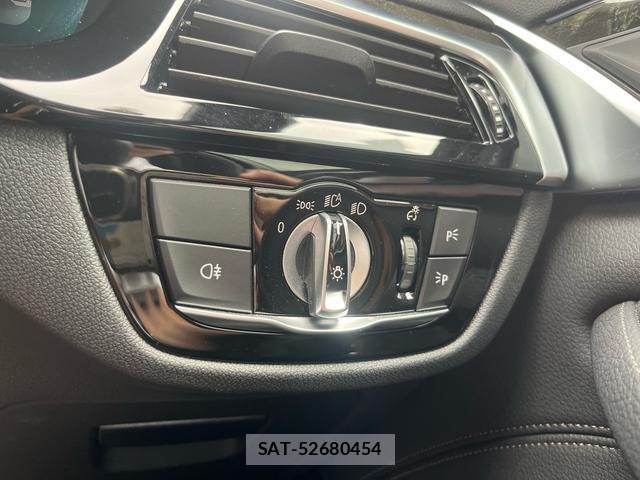 Bmw 5 SERIES 2023-03 8282719-10