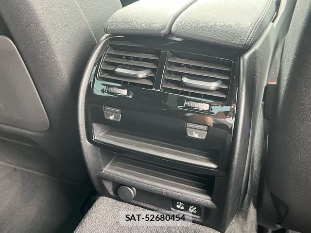 Bmw 5 SERIES 2023-03 8282719-13