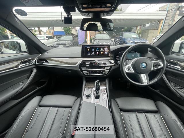 Bmw 5 SERIES 2023-03 8282719-2