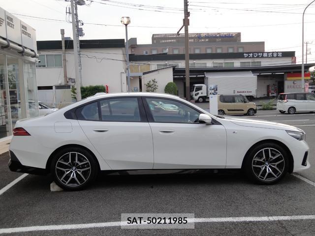 Bmw 5 SERIES 2024-12 8283302-2