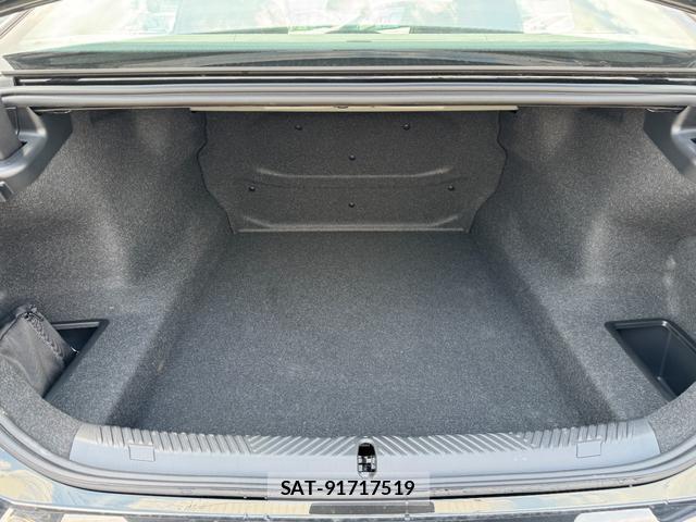 Bmw 5 SERIES 2025-09 8283303-18