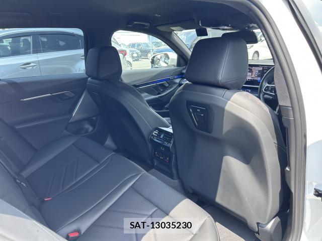 Bmw 5 SERIES 2026-02 8284775-10