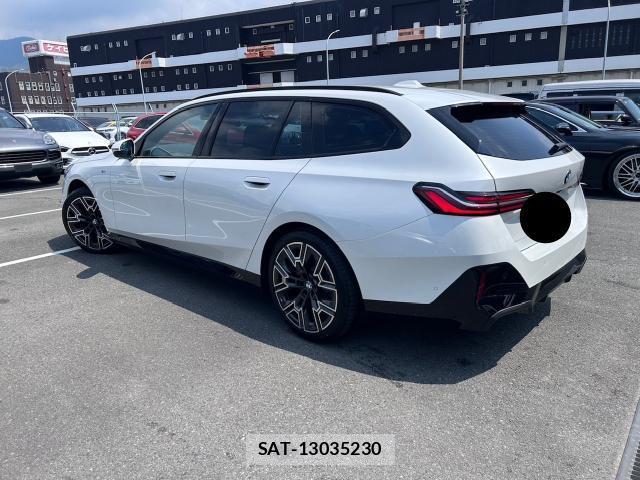 Bmw 5 SERIES 2026-02 8284775-9