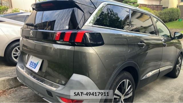 Peugeot 5008 2018-04 8281349-12