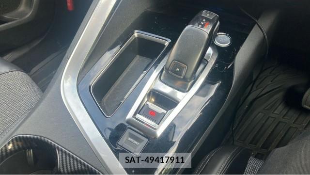 Peugeot 5008 2018-04 8281349-14
