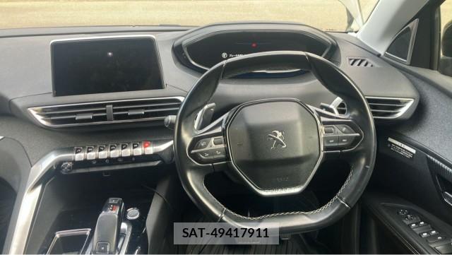 Peugeot 5008 2018-04 8281349-16