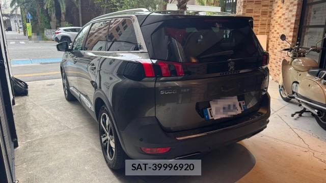 Peugeot 5008 2019-12 8281388-13