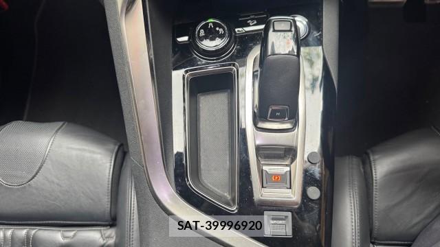 Peugeot 5008 2019-12 8281388-14