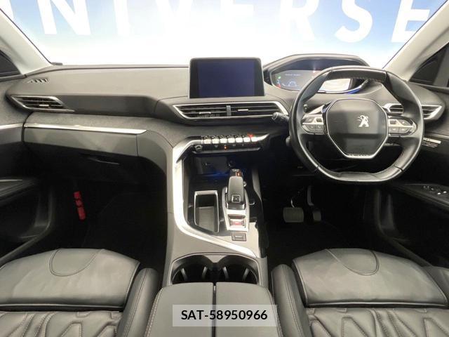 Peugeot 5008 2018-03 8282895-1