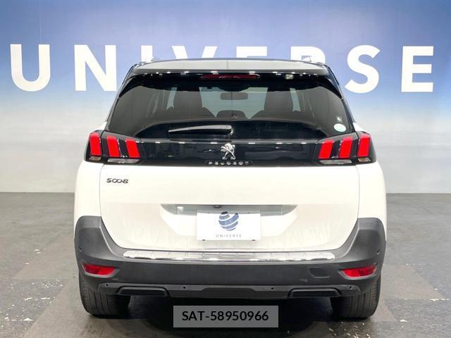 Peugeot 5008 2018-03 8282895-16