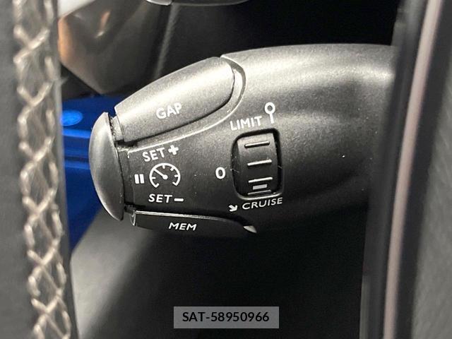 Peugeot 5008 2018-03 8282895-3
