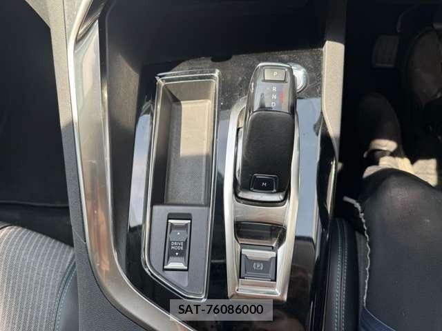 Peugeot 5008 2021-09 8283175-18