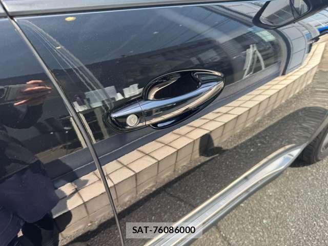 Peugeot 5008 2021-09 8283175-5