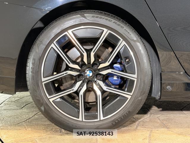 Bmw 7 SERIES 2023-08 8279235-8