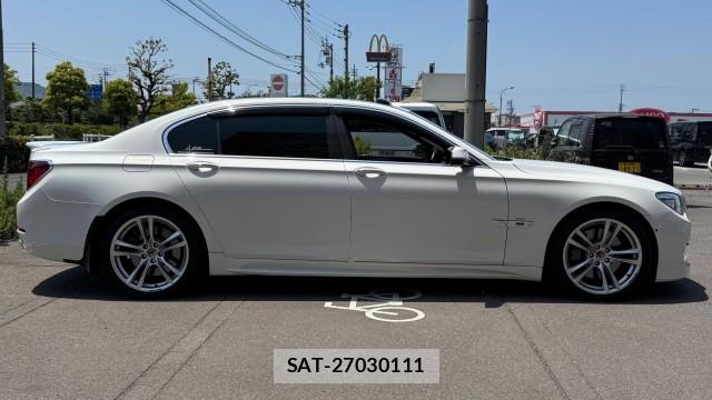 Bmw 7 SERIES 2013-02 8281054-3