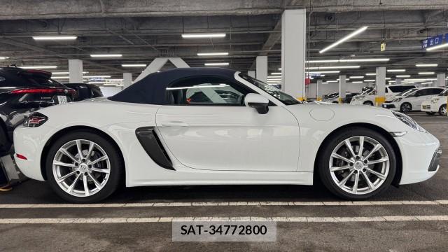 Porsche 718 Boxster 2017-09 8282118-3