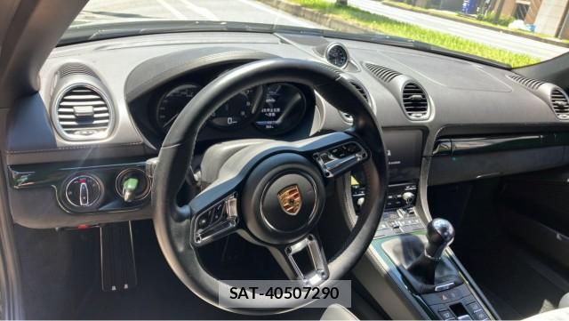 Porsche 718 Spyder 2021-08 8281664-2