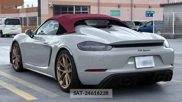 Porsche 718 Spyder 2021-02 8282041-11