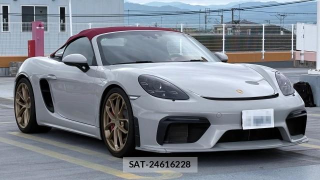 Porsche 718 Spyder 2021-02 8282041-9