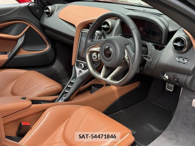 McLaren 720S 2018-01 8277498-1