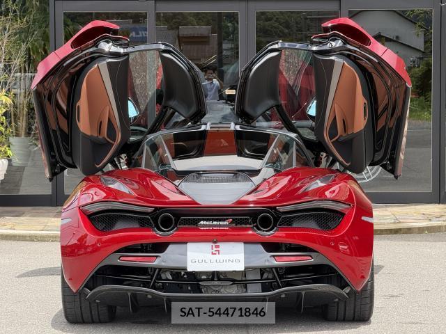 McLaren 720S 2018-01 8277498-12