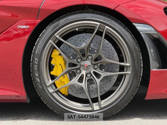 McLaren 720S 2018-01 8277498-18