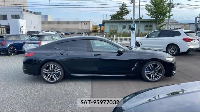 Bmw 8 SERIES 2021-03 8282482-10