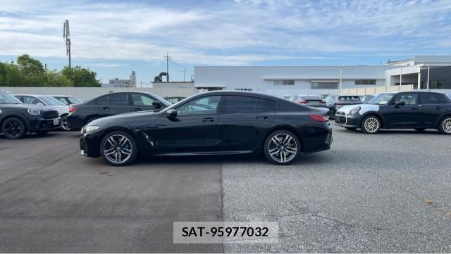 Bmw 8 SERIES 2021-03 8282482-3