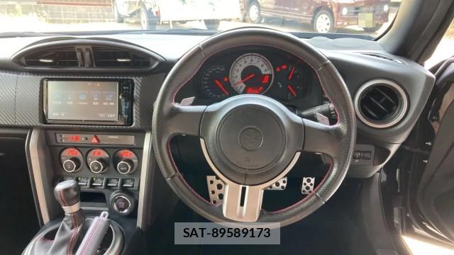 Toyota 86 2015-01 8277182-16