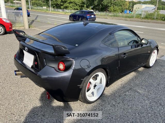 Toyota 86 2018-12 8279006-1