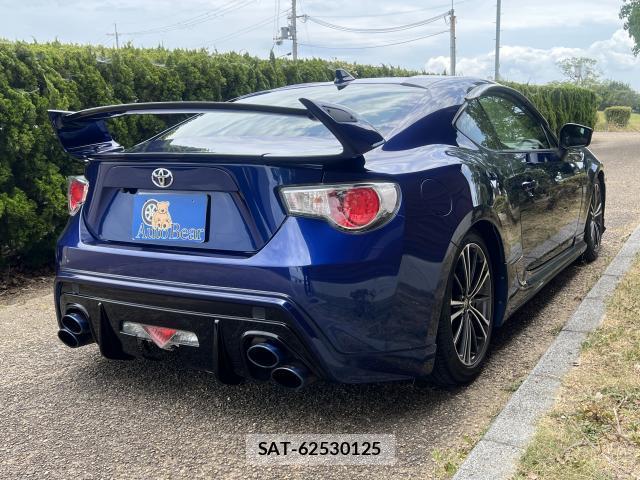 Toyota 86 2015-04 8279127-1