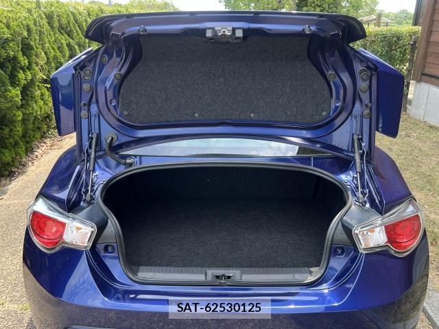 Toyota 86 2015-04 8279127-18