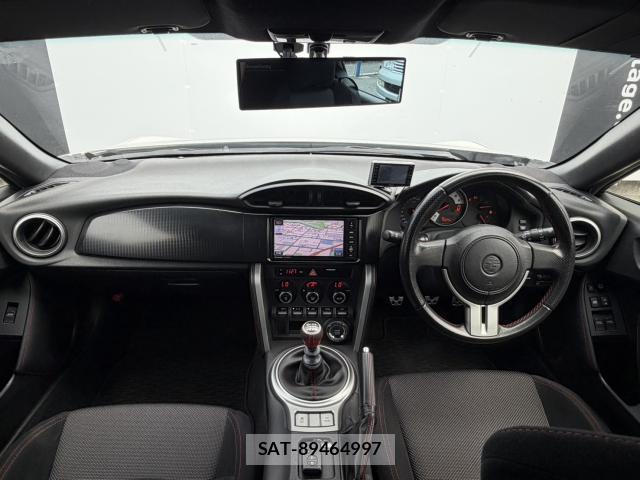 Toyota 86 2013-04 8279175-2