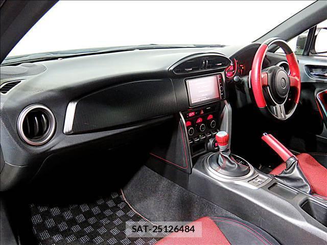Toyota 86 2012-09 8281224-12