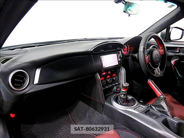 Toyota 86 2014-01 8281255-15