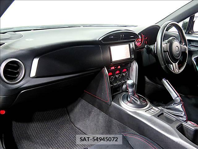Toyota 86 2012-07 8281258-12