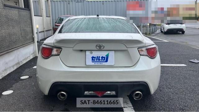 Toyota 86 2013-08 8281361-1