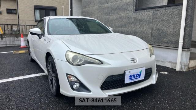 Toyota 86 2013-08 8281361-11