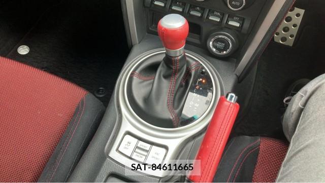 Toyota 86 2013-08 8281361-14