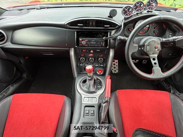 Toyota 86 2012-12 8284051-2
