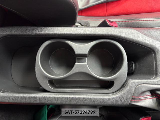 Toyota 86 2012-12 8284051-8