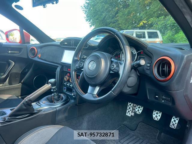 Toyota 86 2017-03 8284059-6