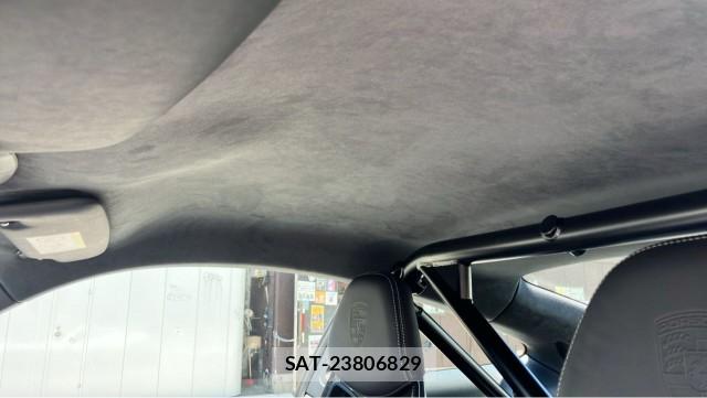 Porsche 911 2018-12 8280648-15